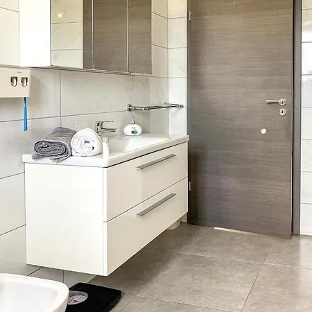 Gorgeous In With Wifi Apartment *